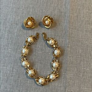 Elegant Costume jewelry-Gold and Pearl Jewelry Set